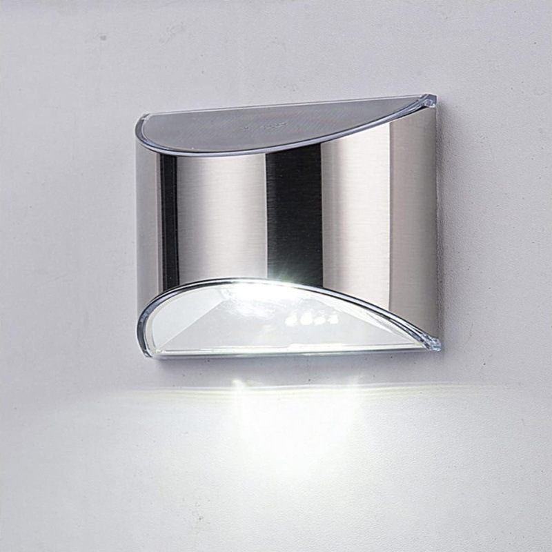Lampada da parete per cortile  - Smart Led Garden recensione e prezzo